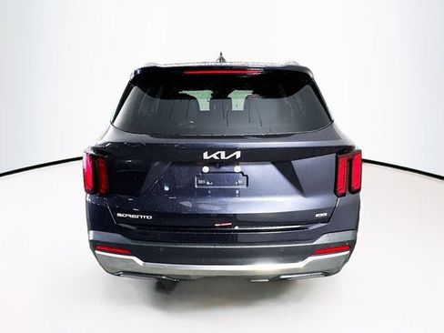 New 2026 Kia Sorento S image 6