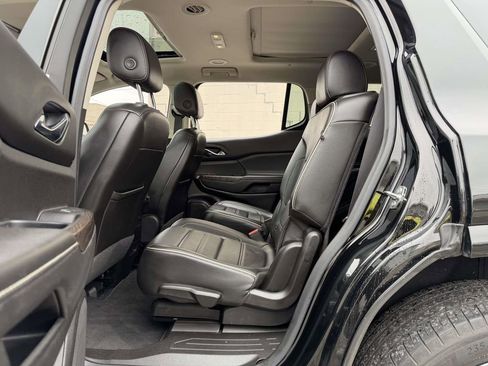 Used 2023 GMC Acadia Denali w/ Black Diamond Edition image 27