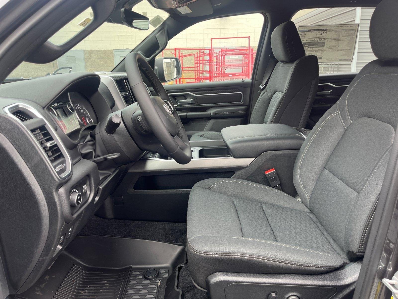 New 2026 RAM 1500 Big Horn AWD/4WD image 12