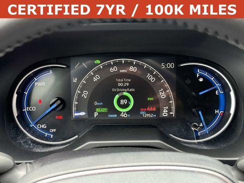 Used 2025 Toyota RAV4 XSE w/ Weather Package AWD/4WD image 28