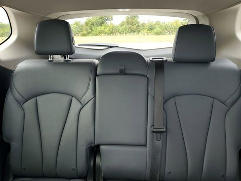 Used 2019 Buick Envision Essence image 13