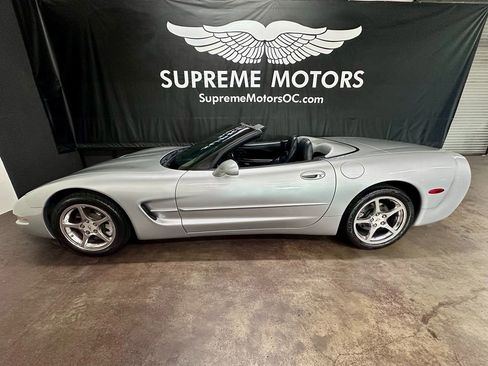 Used 2001 Chevrolet Corvette Convertible w/ Preferred Equipment Group2 image 6