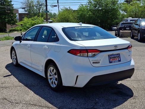 Used 2024 Toyota Corolla LE FWD image 4