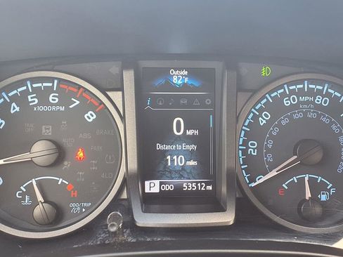Used 2021 Toyota Tacoma TRD Sport w/ TRD Premium Sport Package AWD/4WD image 11