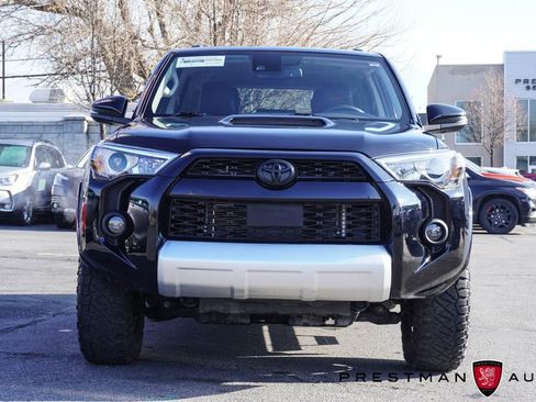 Used 2024 Toyota 4Runner TRD Off-Road Premium image 18