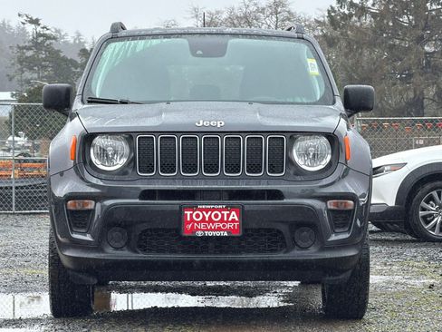 Used 2023 Jeep Renegade Latitude image 6