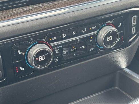 Used 2024 Chevrolet Silverado 1500 LT Trail Boss w/ Convenience Package II image 31