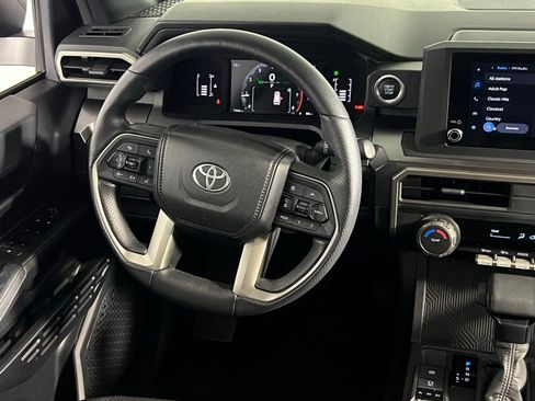 Used 2025 Toyota 4Runner SR5 image 13