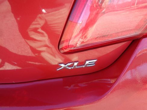 Used 2009 Toyota Camry XLE image 14