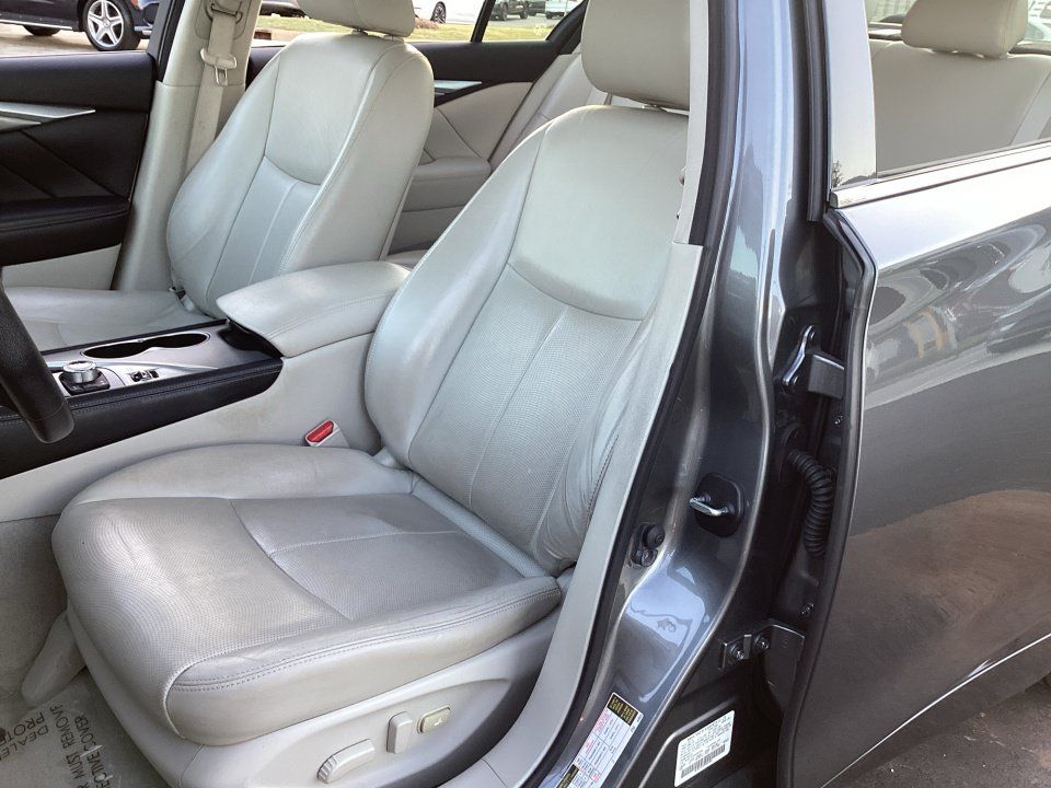 Used 2015 INFINITI Q50 Premium w/ Navigation Package RWD image 34