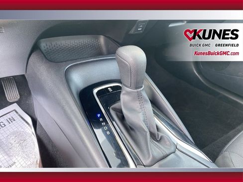 Used 2025 Toyota Corolla LE image 26