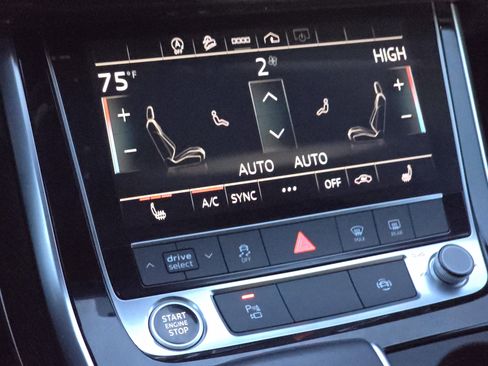 Used 2022 Audi Q7 2.0T Premium w/ Convenience Package image 22