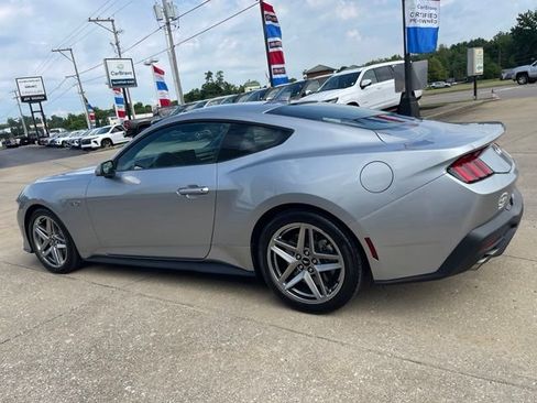 Used 2024 Ford Mustang GT Premium RWD image 4
