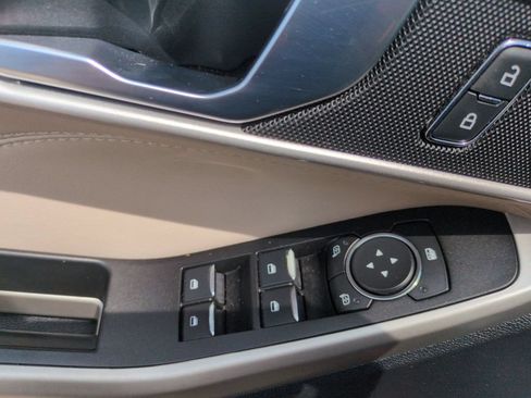 Used 2021 Ford Explorer XLT w/ Equipment Group 202A RWD image 15