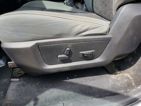 Used 2018 RAM 5500 SLT w/ Quick Order Package 29G SLT AWD/4WD image 5