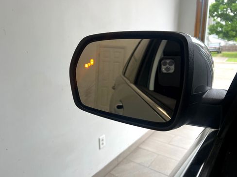 Used 2024 Ford Edge SEL image 63