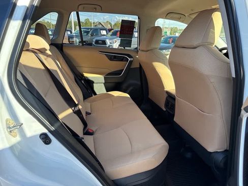 New 2025 Toyota RAV4 LE image 7