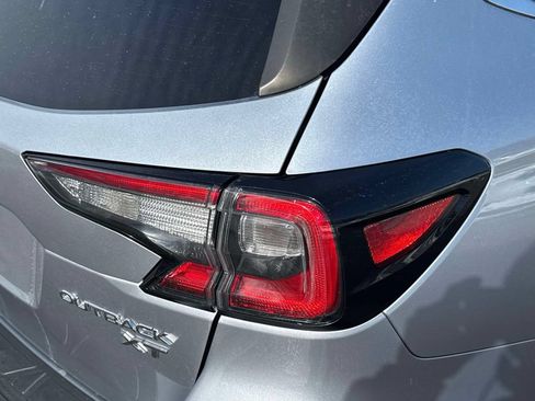 Used 2021 Subaru Outback Limited XT AWD/4WD image 9