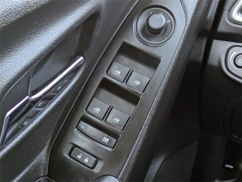 Used 2019 Chevrolet Trax LT w/ LT Convenience Package image 25