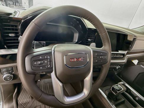 New 2026 GMC Sierra 1500 SLT w/ SLT Premium Plus Package AWD/4WD image 5