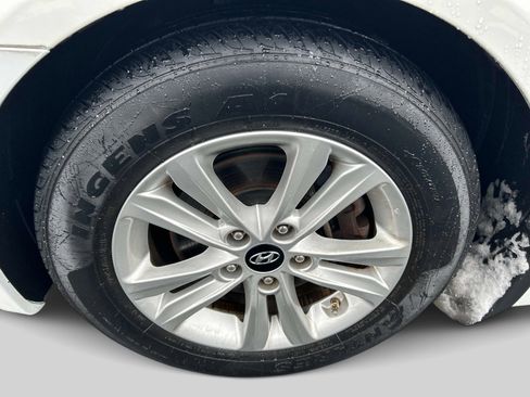 Used 2012 Hyundai Sonata GLS w/ Popular Equipment Pkg image 9