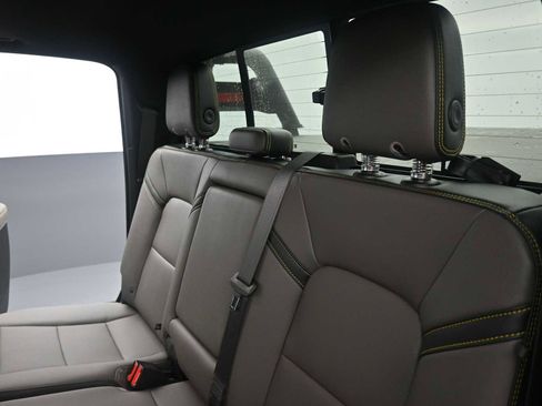 Used 2025 Chevrolet Colorado ZR2 image 23