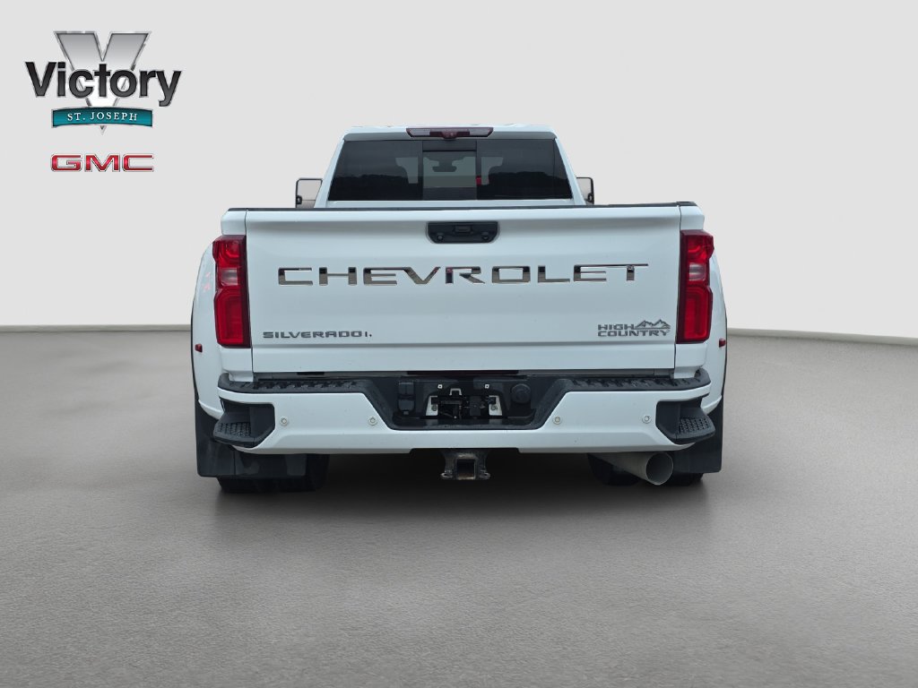 Used 2020 Chevrolet Silverado 3500 High Country w/ Snow Plow Prep/Camper Package AWD/4WD image 16