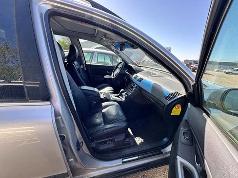 Used 2004 Volvo XC90 2.5T AWD/4WD image 31