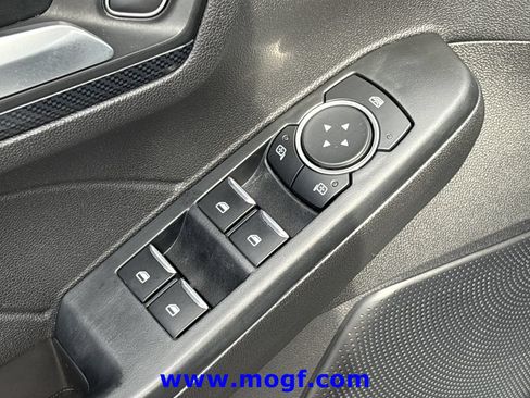 Used 2025 Ford Escape ST-Line FWD image 16