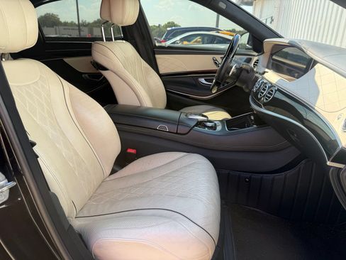 Used 2020 Mercedes-Benz S 560 Sedan image 25
