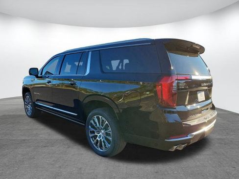 New 2026 GMC Yukon XL Denali w/ Sun & Power Step Package image 6