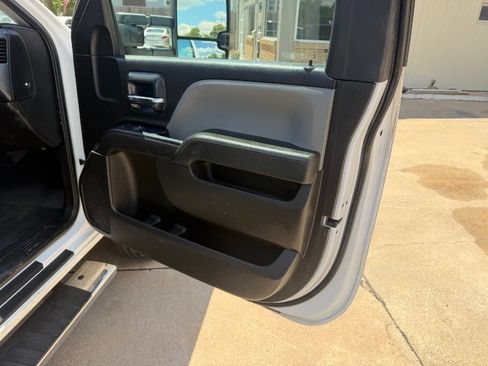 Used 2018 Chevrolet Silverado 3500 W/T w/ WT Convenience Package AWD/4WD image 14
