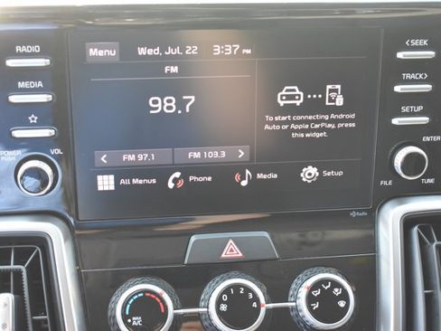 Used 2023 Kia Sorento LX FWD image 24