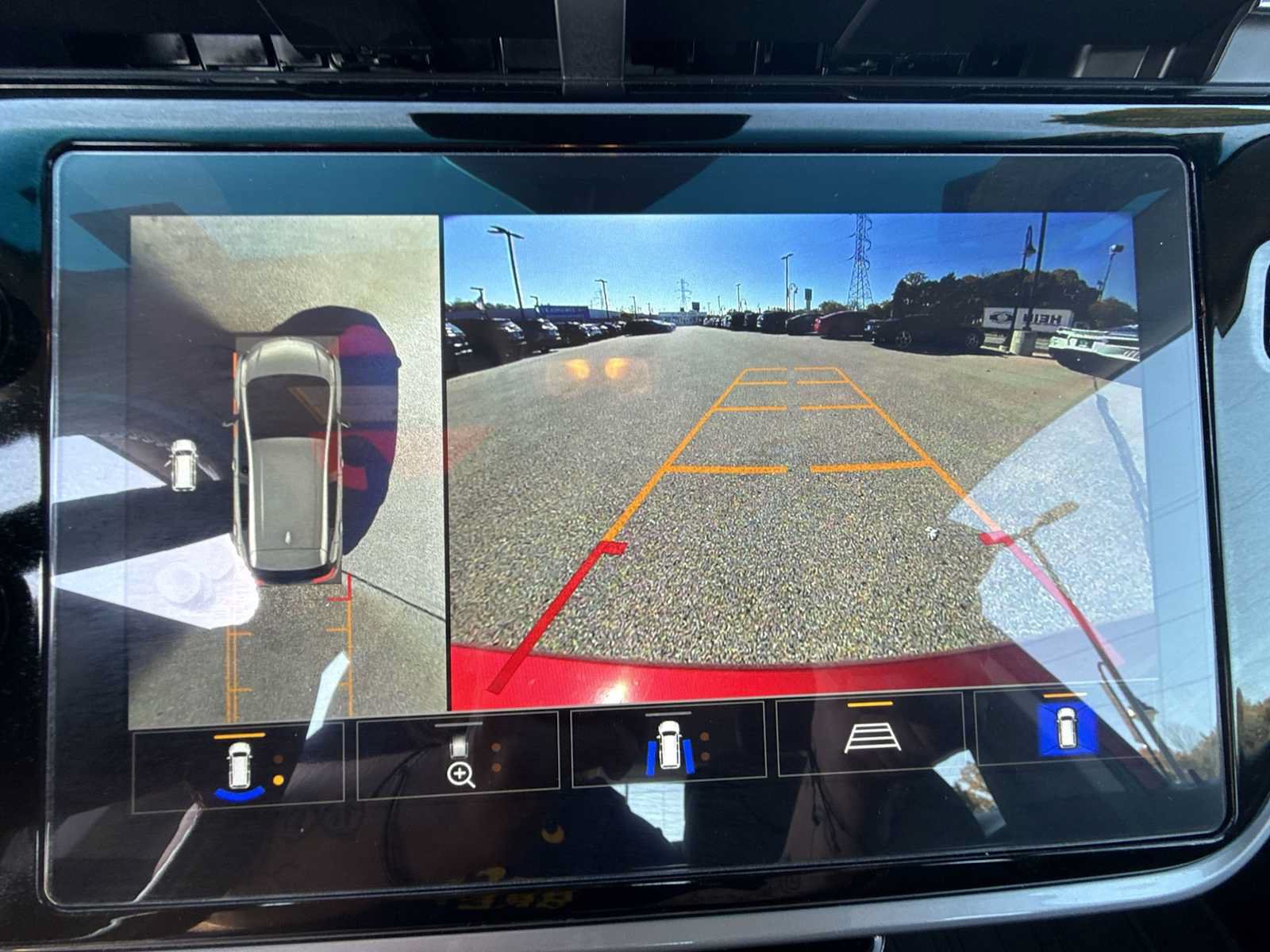 Certified 2023 Chevrolet Bolt LT w/ Infotainment Package FWD image 14