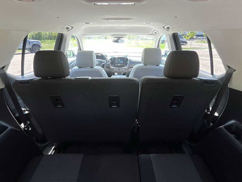 Used 2019 Chevrolet Traverse LS FWD image 13