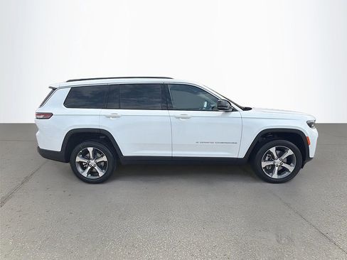 New 2026 Jeep Grand Cherokee L Limited AWD/4WD image 3