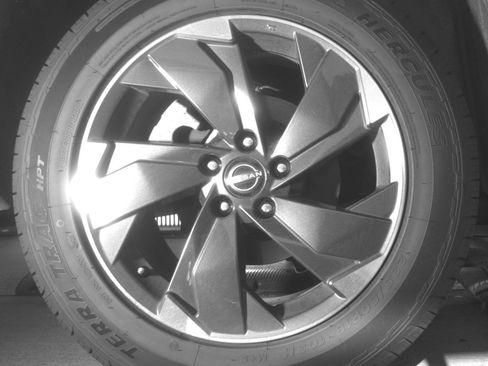 Used 2025 Nissan Rogue SV AWD/4WD image 15