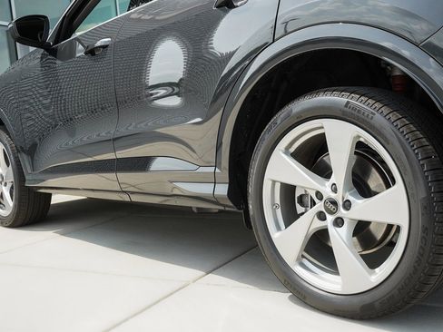 New 2025 Audi Q5 Premium Plus image 29