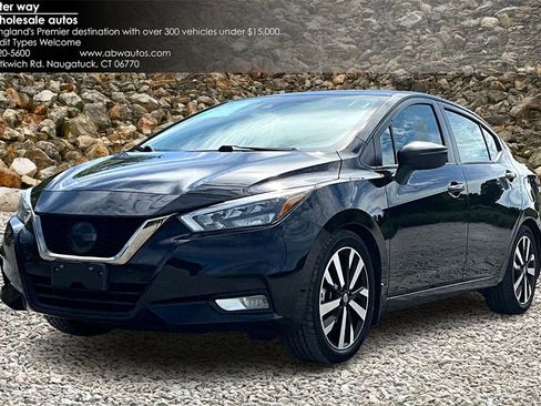 Used 2021 Nissan Versa SR image 1