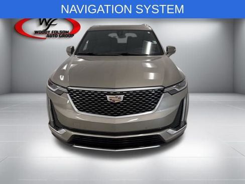 Used 2023 Cadillac XT6 Luxury FWD image 2