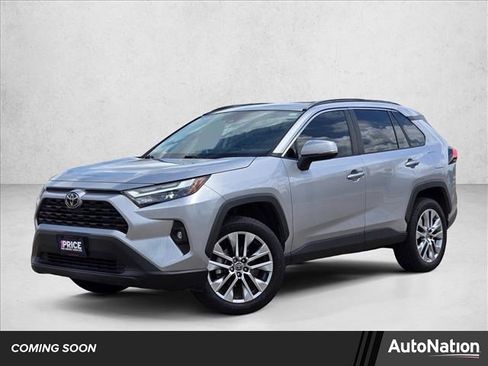 Used 2022 Toyota RAV4 XLE Premium FWD image 1