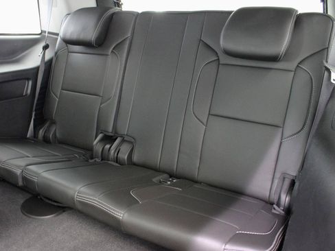 Used 2020 GMC Yukon Denali w/ Denali Premium Package AWD/4WD image 41