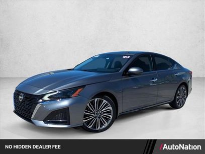 Used 2023 Nissan Altima 2.5 SL