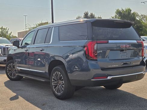 New 2026 GMC Yukon XL Elevation w/ Elevation Premium Package AWD/4WD image 17