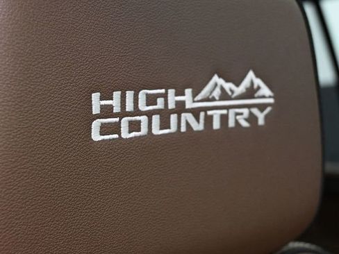 Used 2025 Chevrolet Tahoe High Country image 49