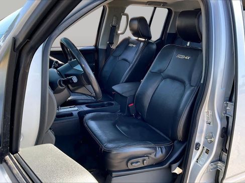 Used 2019 Nissan Frontier PRO-4X w/ Pro-4x Luxury Package AWD/4WD image 8