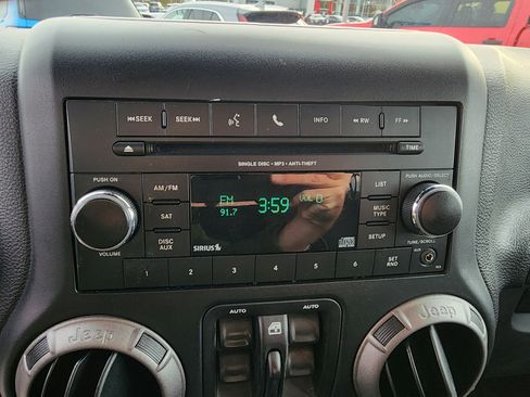 Used 2017 Jeep Wrangler Unlimited Sport w/ Quick Order Package 24S image 19