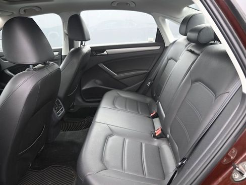 Used 2014 Volkswagen Passat TDI SE FWD image 22