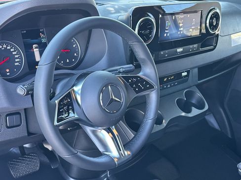 New 2026 Mercedes-Benz Sprinter 2500 image 12