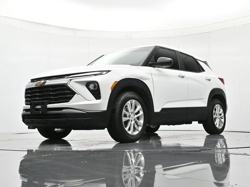 Certified 2024 Chevrolet TrailBlazer LS image 37